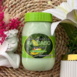 Tratamiento repolarizador de aguacate para el cabello